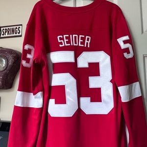 Detroit Red Wings Moritz Seider Fanatics Jersey (women’s)